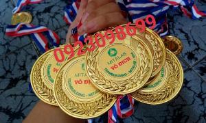 Ban cúp lưu niệm , cung cấp cúp vinh danh, bán cúp sự kiện, cúp thương hiệu