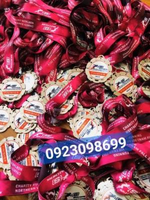 Nhận làm huy chương, đúc huy chương thể thao, cung cấp huy chương, sản xuất huy chương