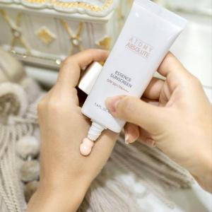 Kem chống nắng Atomy Absolute Essence Sun SPF 50+/PA++++