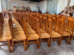 Ghế gỗ đầu bò gồ tràm + cao su