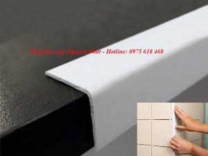 Nẹp V nhựa góc vuông tường
