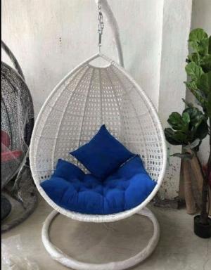 Xích đu đơn đan mắt cáo màu trắng