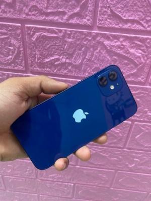 Cần bán 12 64gb sạc đc 3 lần