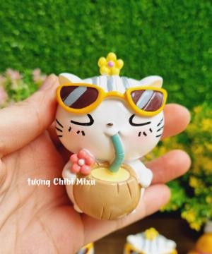 Tượng mô hình chú Mèo trắng tắm nắng cực đáng yêu