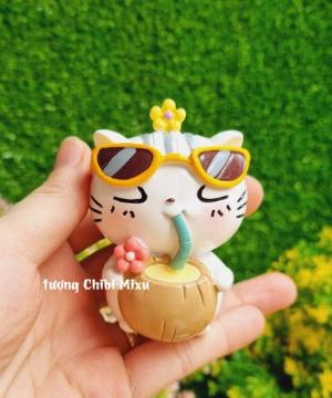 Tượng mô hình chú Mèo trắng tắm nắng cực đáng yêu