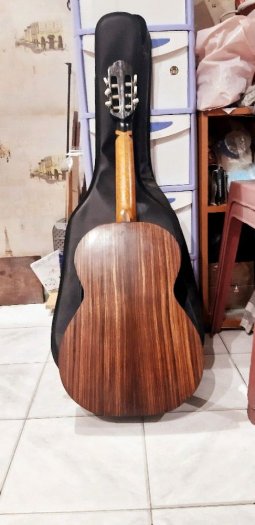 Đàn guitar classic Tây Ban Nha giá rẻ