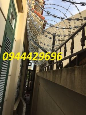 Dây kẽm gai, dây thép gai hình dao, thi công lăp đặt nhanh