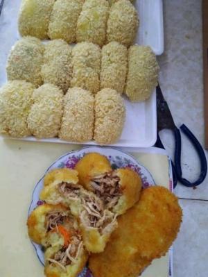 Xôi gà nấm khay 1 cái