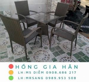 Bàn ghế mây nhựa ngoài trời Hồng Gia Hân M017