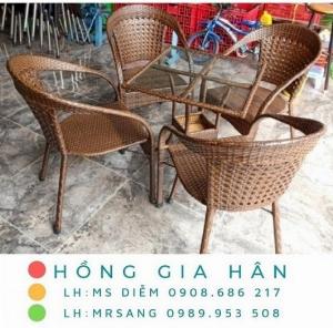 Bàn ghế mây nhựa Hồng Gia Hân M024