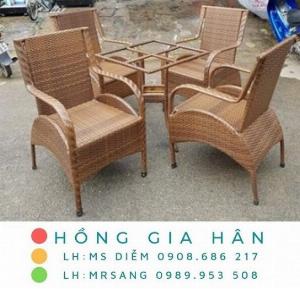 Bàn ghế mây nhựa Hồng Gia Hân M026