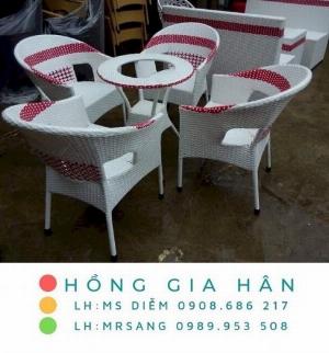 Bàn ghế nhựa giả mây Hồng Gia Hân M039