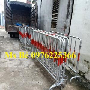 Chuyên sản xuất khung hàng rào di động 1x2m, 1.2x2m