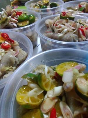 Chân gà sả tắc 30k