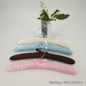 Móc quần áo bằng gỗ, móc quần áo cao cấp