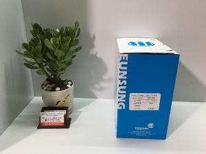 Bàn ủi hơi nước bình treo