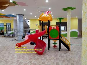 Cầu trượt ngoài trời cho trẻ