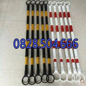 Thanh chắn nối cọc tiêu phân làn giao thông