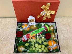 Hộp trái cây quà tặng phụ nữ 20/10 - FSNK266