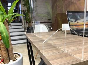 Vách ngăn chống covid, vách ngăn chống giọt bắn