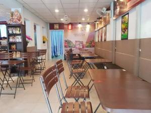 Bộ bàn ghế xếp cafe sân vườn giá tại xưởng.
