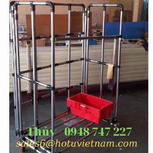 Bàn thao tác bằng ống inox