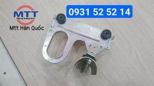 Con lăn dẫn đầu máng ray c cầu trục 30x40