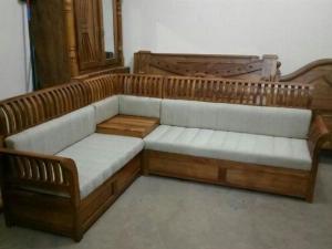 Bàn ghế gỗ ở bình dương