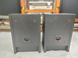 LOA JBL J216PRO