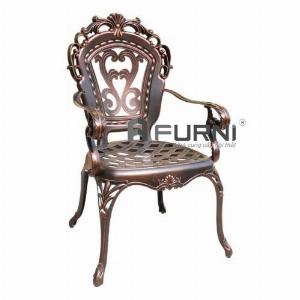 Bàn ghế ngoài sân nhôm đúc màu trắng