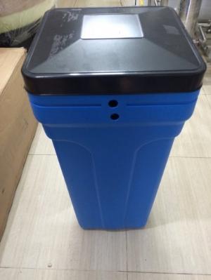Thùng nhựa PE 100L chứa muối, hóa chất