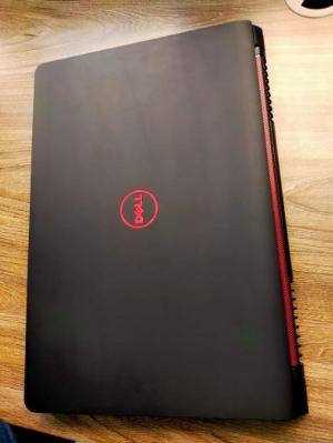 Dell inspiron 5577 i5 ram 8gb ổ ssd 128+500gb card rời 4gb màn 15.6 full hd