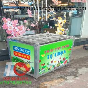 Xe đẩy bán trái cây