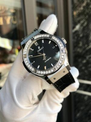 Đồng hồ nữ hublot classic fusion steel diamonds