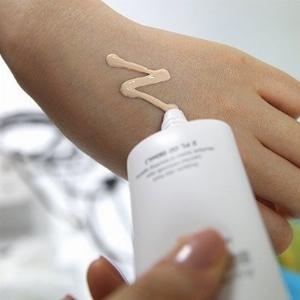 Kem chống nắng Atomy Sunscreen SPF 50+ PA+++ Tone da