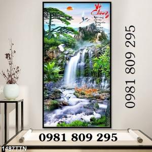 Mẫu tranh thác nước , gạch tranh 3d khổ đứng