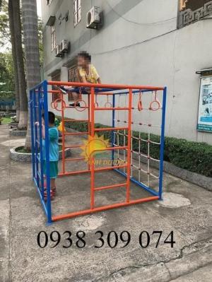 Thang leo tứ diện trẻ em