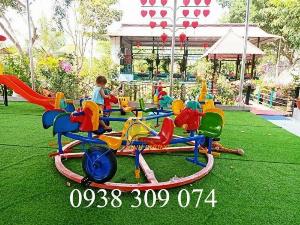 Đu quay ngựa 6 con 12 chỗ đạp xe trên đường ray