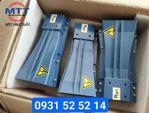 Hộp đầu điện bên phải ray điện hộp kín
