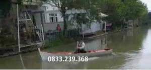 Thuyền gỗ 4 người - thể thao, du ngoạn khu sinh thái, chụp ảnh hồ, câu cá