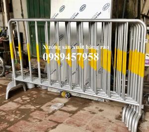 Hàng rào chắn khu vực cách ly, Hàng rào barie, Hàng rào di động có móc