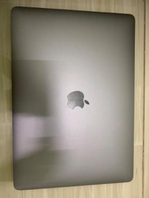 MacBook Pro 2020 i5 256gb phím Nhật còn phiếu bảo hành 9 tháng tại shop