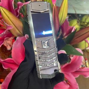 Vertu Signature Pure Sliver có sẵn tại Huy Luxury