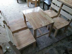 Bàn ghế cafe cần bán gấp