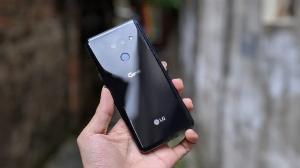LG G8