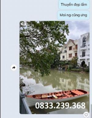 Thuyền gỗ gắn máy, du lịch sông, hồ, vịnh kín.