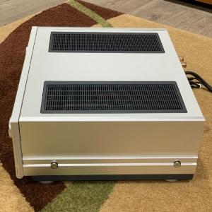 Ampli Luxman L-590A Silver