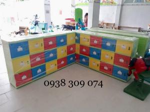Tủ nhựa đựng cặp sách trẻ em có cửa