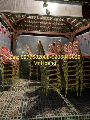 Ghế sắt nệm nhà hàng giá tốt - nội thất Nguyễn hoàng
