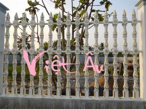 Hàng rào Việt Âu bền bỉ với thời gian
